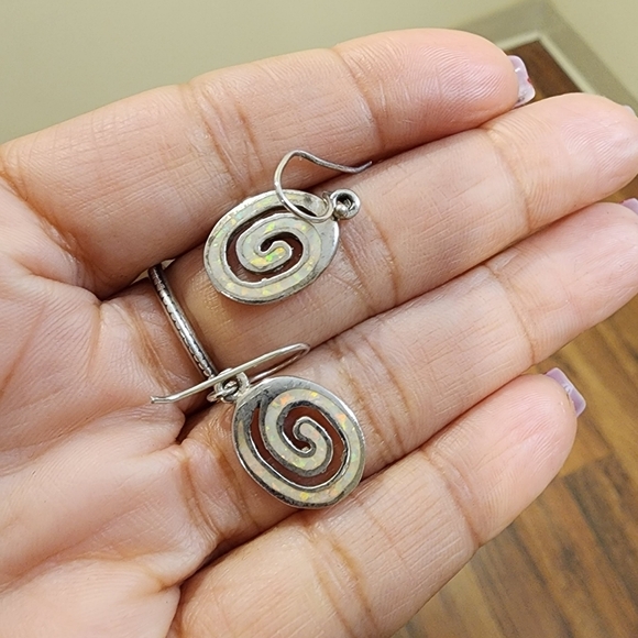 Sterling silver white opal earrings - Picture 1 of 8